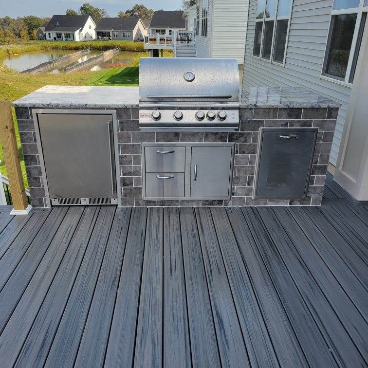 outdoor kitchen installer